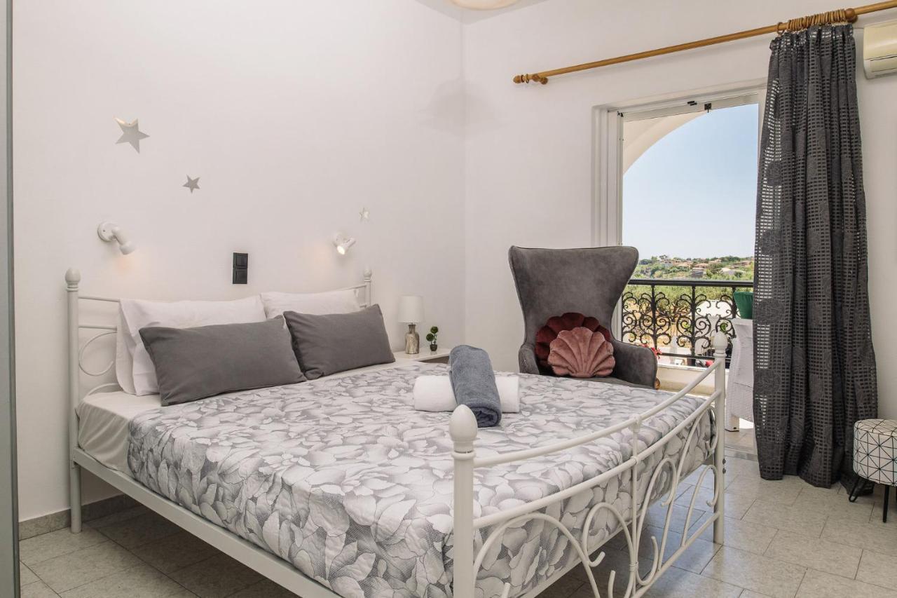 Villa Corali Apartments Sea Breath & Pool Amoudi Luaran gambar