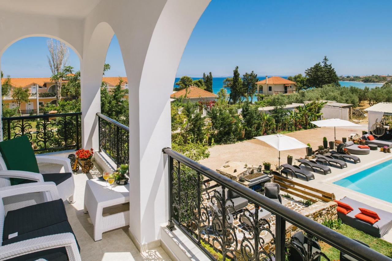 Villa Corali Apartments Sea Breath & Pool Amoudi Luaran gambar