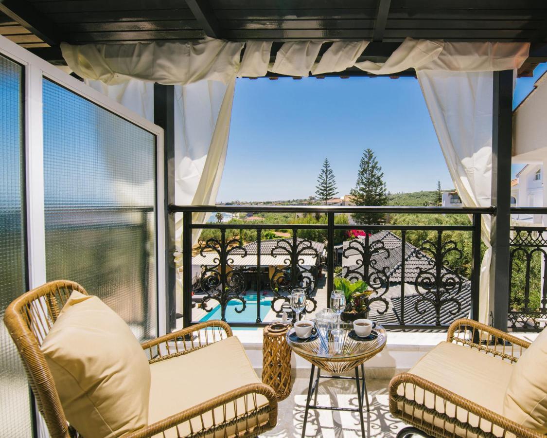 Villa Corali Apartments Sea Breath & Pool Amoudi Luaran gambar