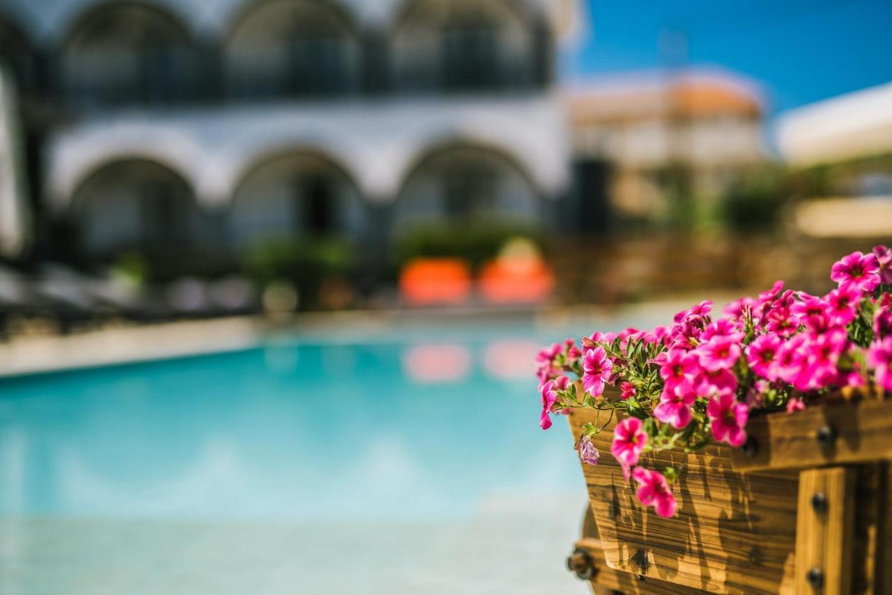 Villa Corali Apartments Sea Breath & Pool Amoudi Luaran gambar