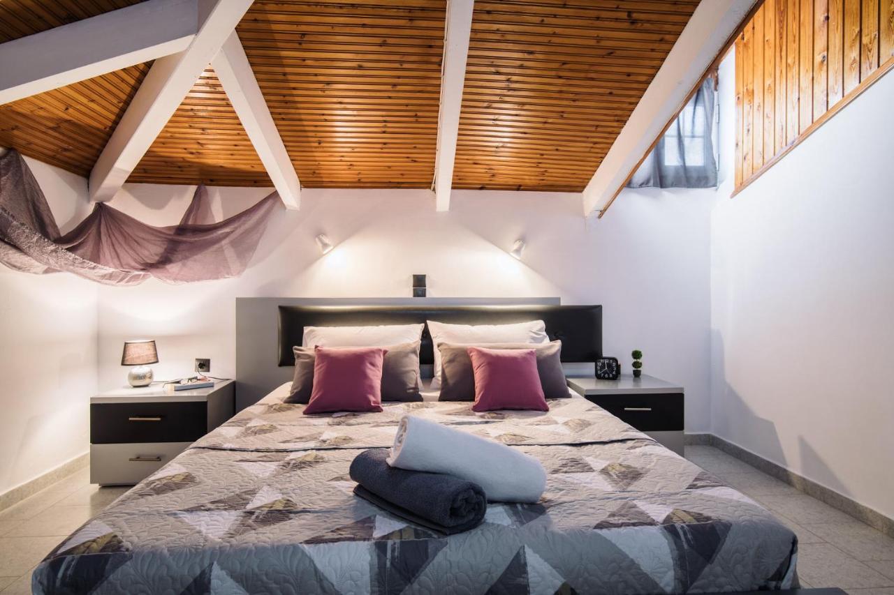 Villa Corali Apartments Sea Breath & Pool Amoudi Luaran gambar