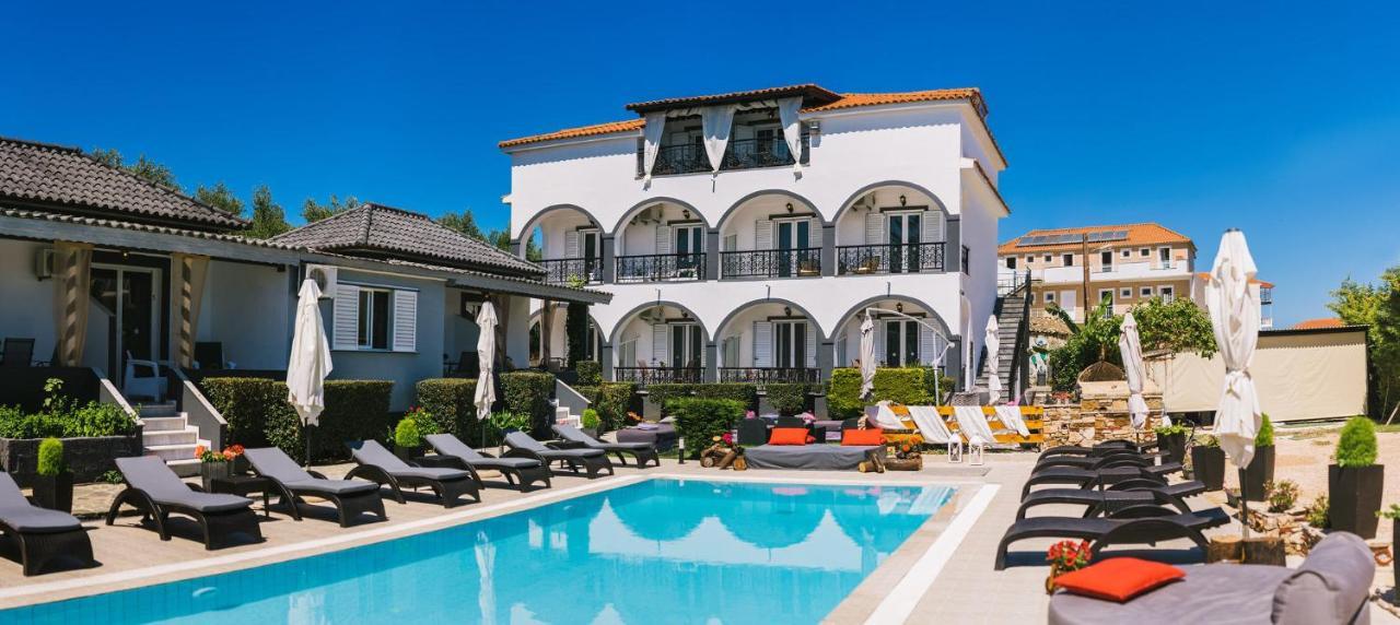 Villa Corali Apartments Sea Breath & Pool Amoudi Luaran gambar