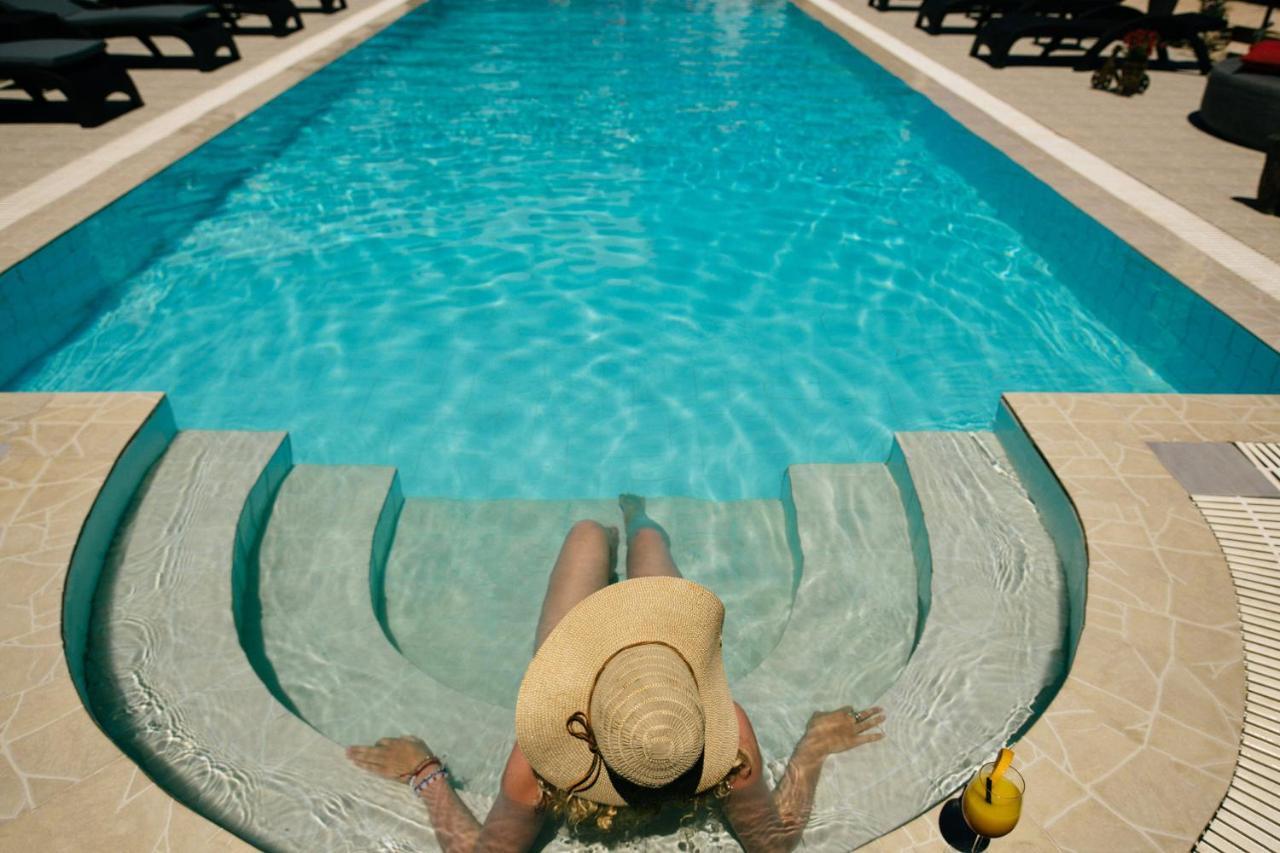 Villa Corali Apartments Sea Breath & Pool Amoudi Luaran gambar